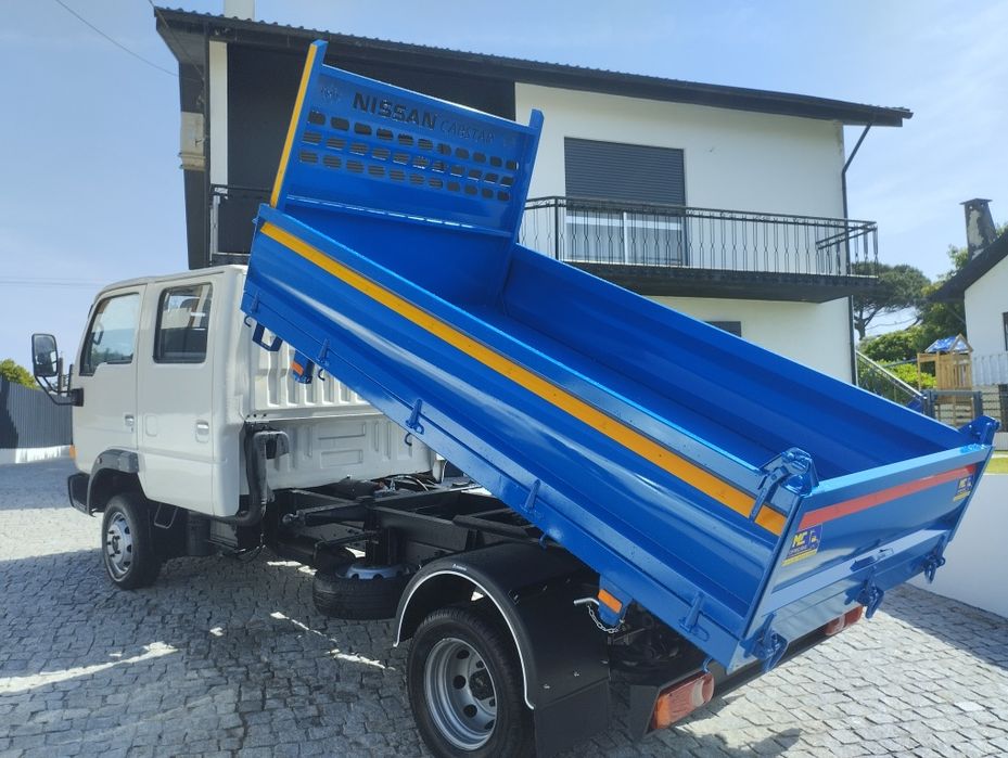 Nissan cabstar basculante