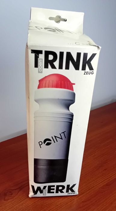 Koszyk, bidon i zestaw narzędzi do naprawy roweru/Zestaw retro 3 w 1/.