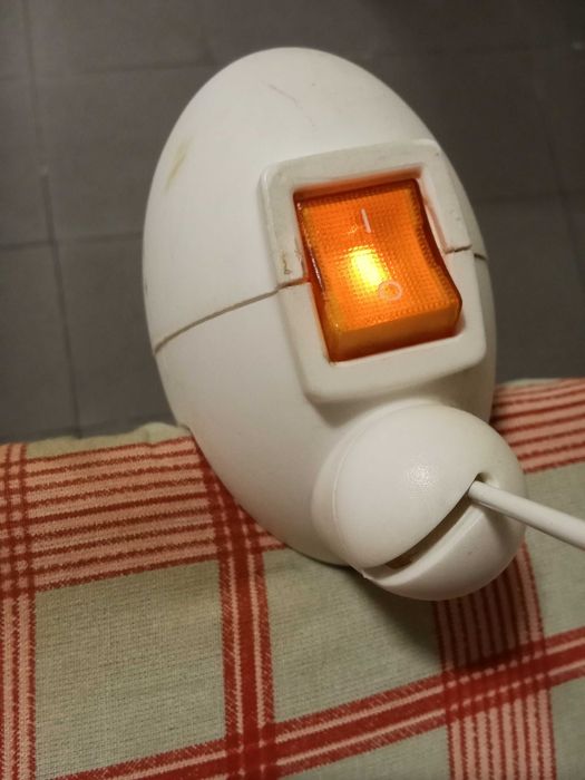 Tábua de passar a ferro elétrica