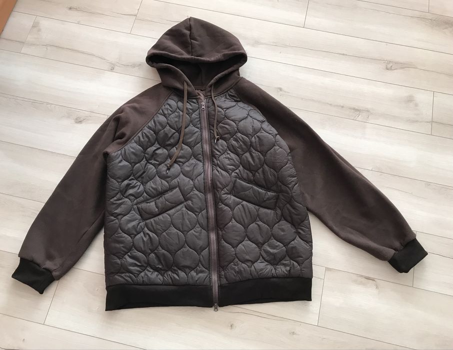 Легка весняно-осіння куртка-худі з капюшоном, розмір 50-52 (XL)