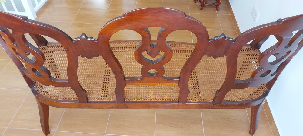 Canapé centenário restaurado ao estilo original [BAIXA DE PREÇO]