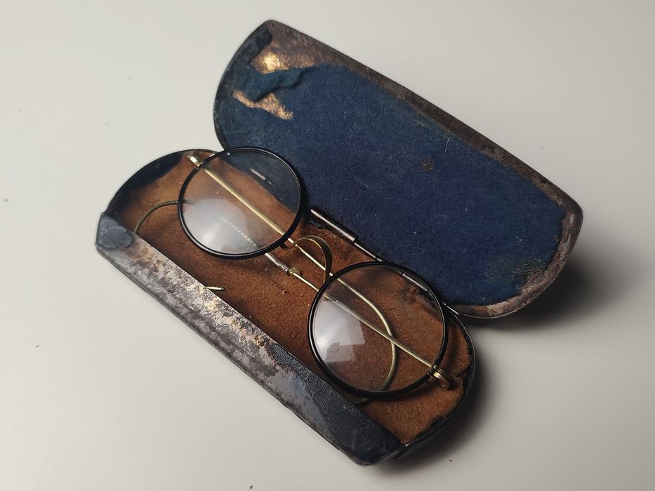 Okulary lenonki typu Windsor - vintage PRL z epoki