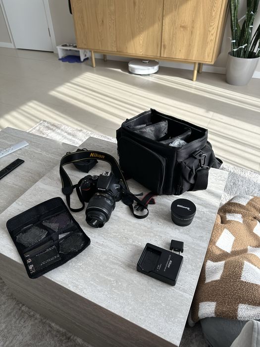 Фотоапарт Nikon D3500+18-55mm. Новий 538 кадрів.