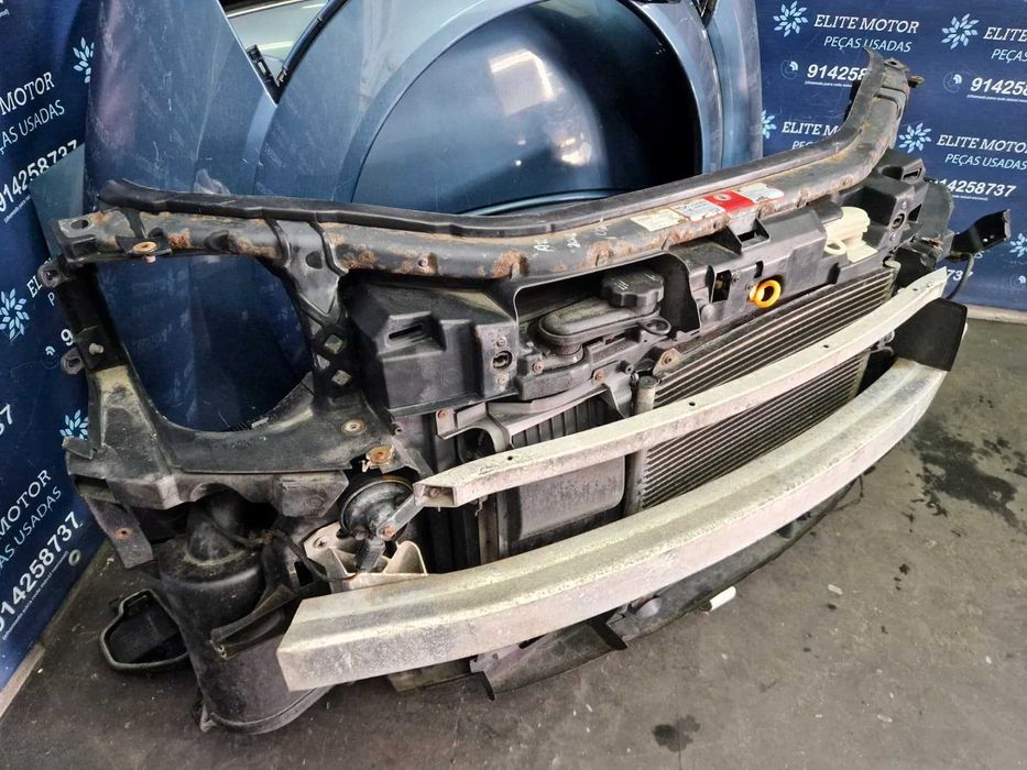 Frente completa usada AUDI A2 1.4 TDI capot parachoques guardalamas oticas radiador