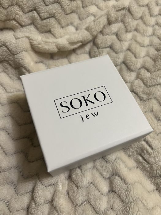 каблучка з камінчиком