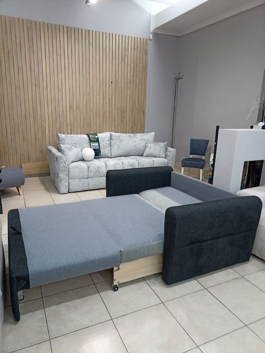 Диван-малютка.Новий