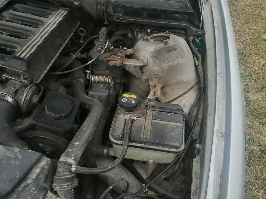 Продам бмв е39 туринг