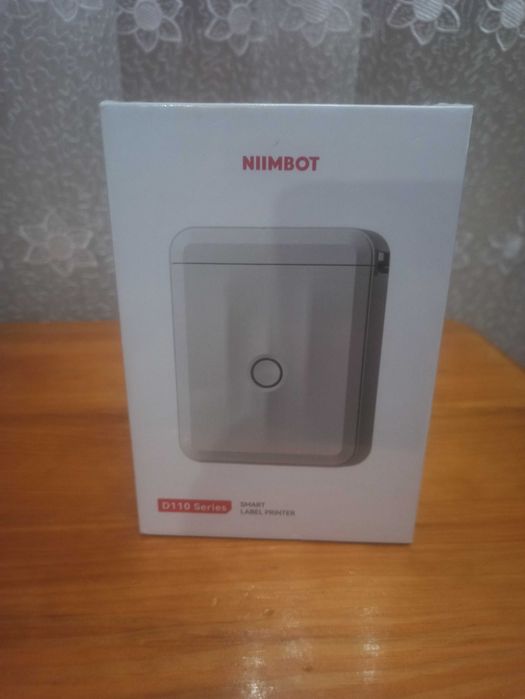 термопринтер этикеток Niimbot 110M+рулон этикеток