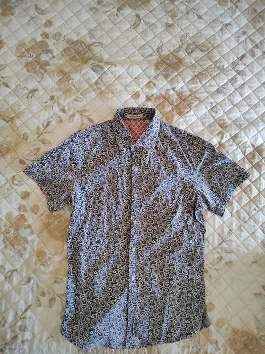 Camisa Tony Backer tam. L em ótimo estado.