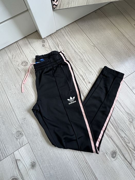 Adidas originals SST xs 34 3 stripes dresy śliskie