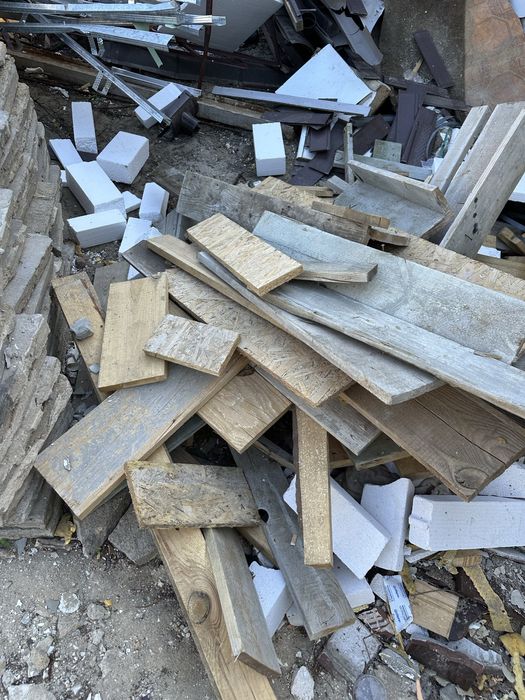 Oddam za darmo zlom i deski po budowie