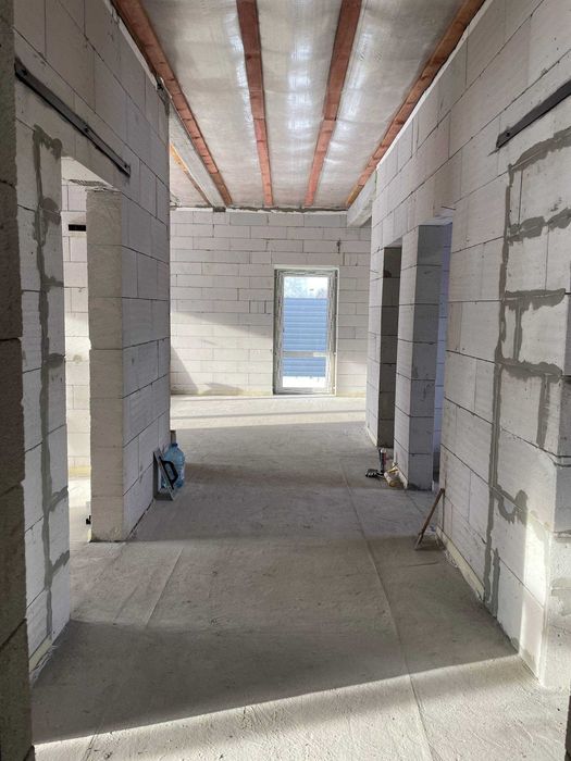 Енергоефективний будинок 110м2. Поряд ліс та обвідний канал. Газ!