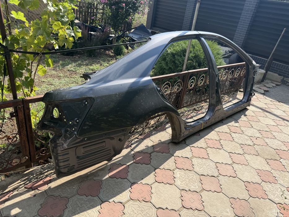 Четверть,крыло,бочина toyota camry 40