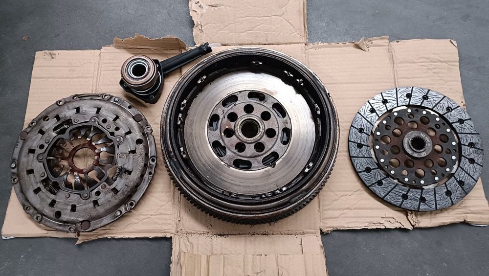 Renault Laguna 2.2dci Kit embraiagem dmf luk 600.0078.00