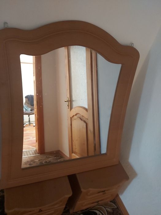 Продам дзеркало на стіну