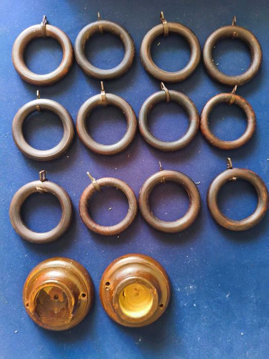 Lote 12 Argolas de Madeira Escura para Varão de Cortinados