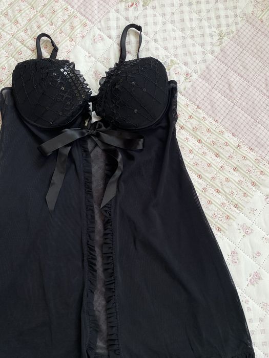 Czarny top bieliźniany na ramiączka cekiny 75A ensored mesh coquette