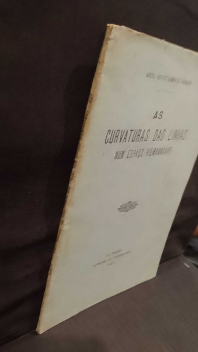 As Curvas das linhas num espaço, 1927 Aníbal Scipião Gomes de Carvalho