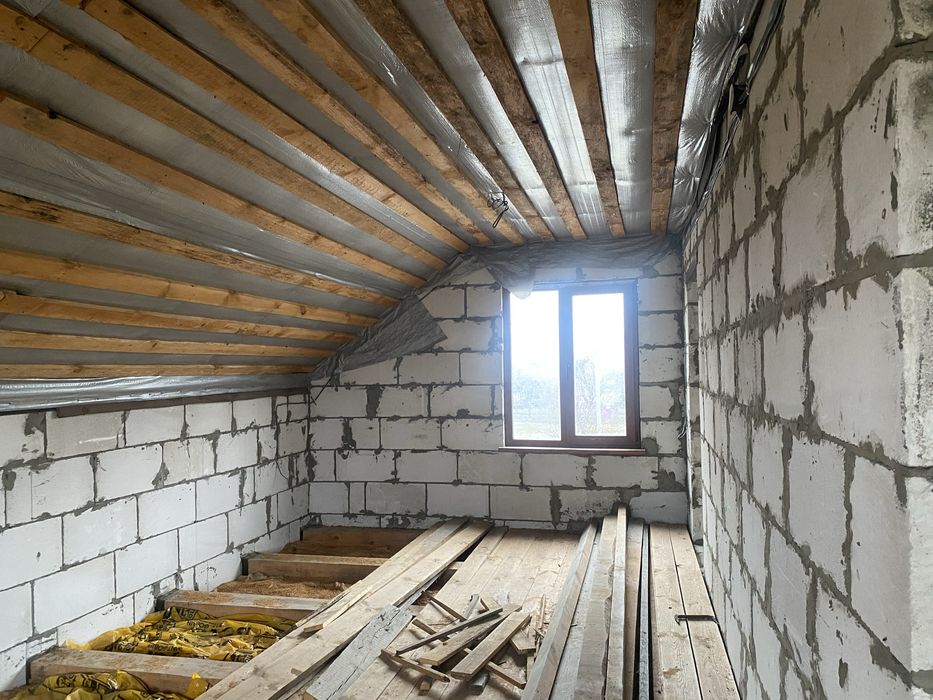 Терміново продам новий будинок в смт.Брусилів 70 км.,м.Киів