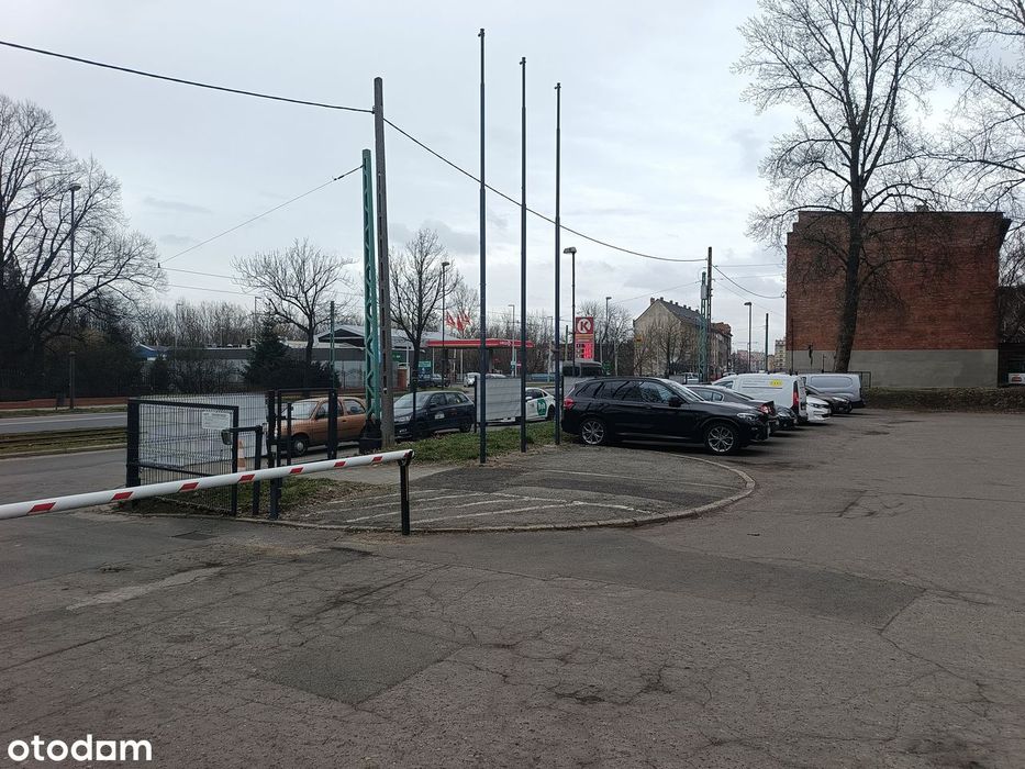 Miejsce postojowe na wynajem w Centrum Północ Zabrze