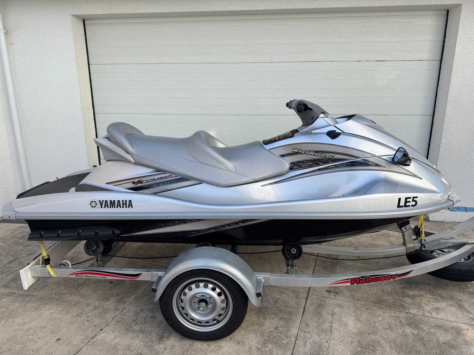 Vendo Mota de Água Yamaha VX Cruiser como Nova