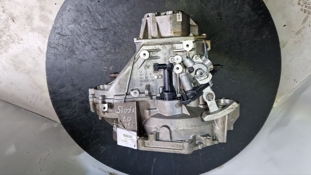 КПП МКПП коробка механіка Skoda Octavia Karoq 1.0 TSI 2019 0AJ301103H
