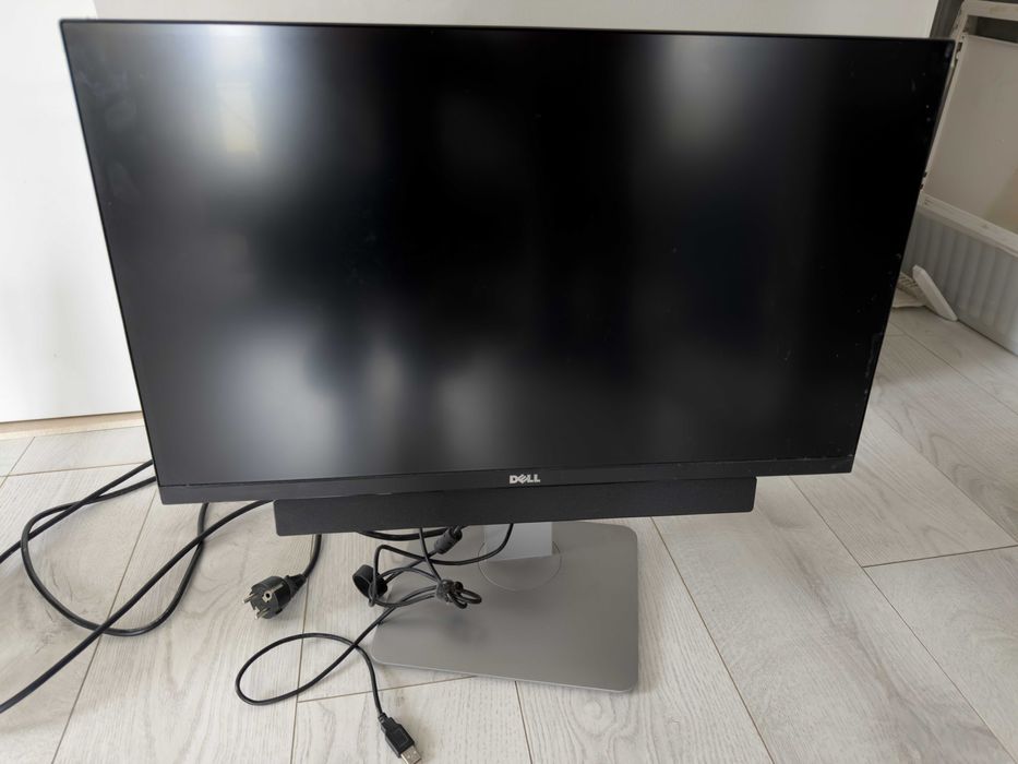 Monitor Dell U2515Hc 25 cali wraz z dedykowanym soundbarem
