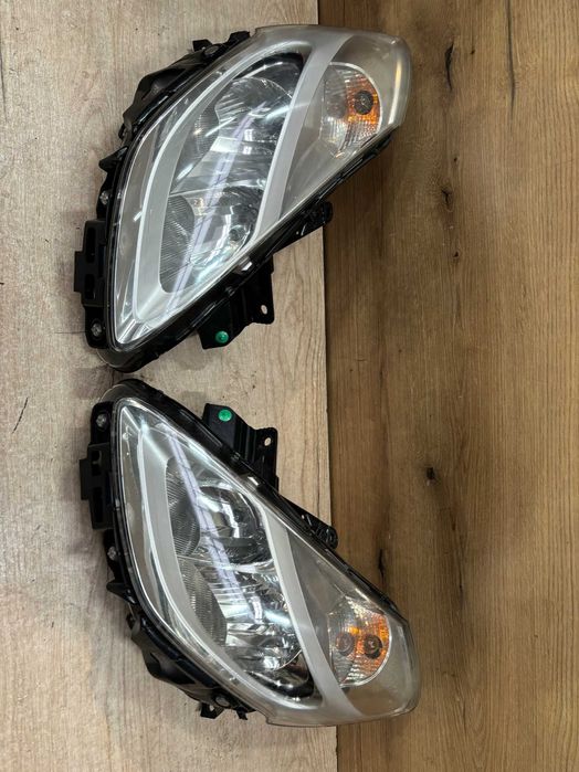 Lampa przednia lewa prawa Renault Clio 3 Lift