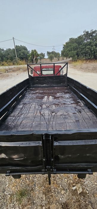 BedFord NKR 3.3 Pesada Tribasculante