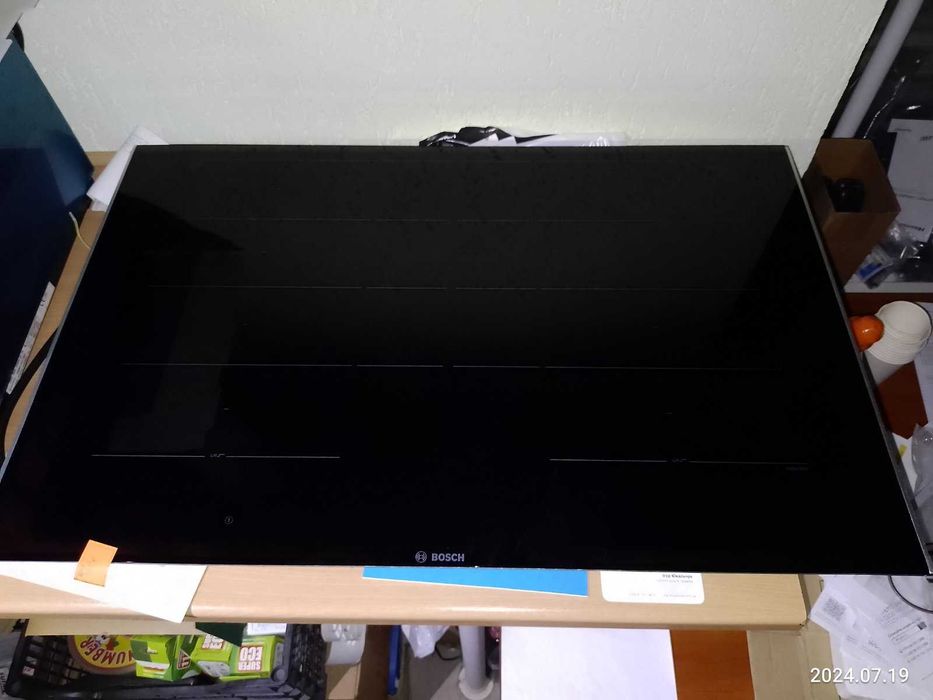 Варильна поверхня індукційна незалежна Bosch PXY875DE3E ширина 81,6 см