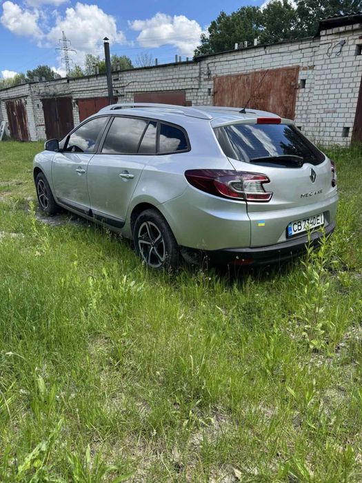Продам меган 3 1.5 dci