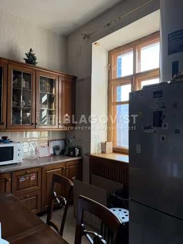 Продам 5- кімнатну квартиру на Кропивницького