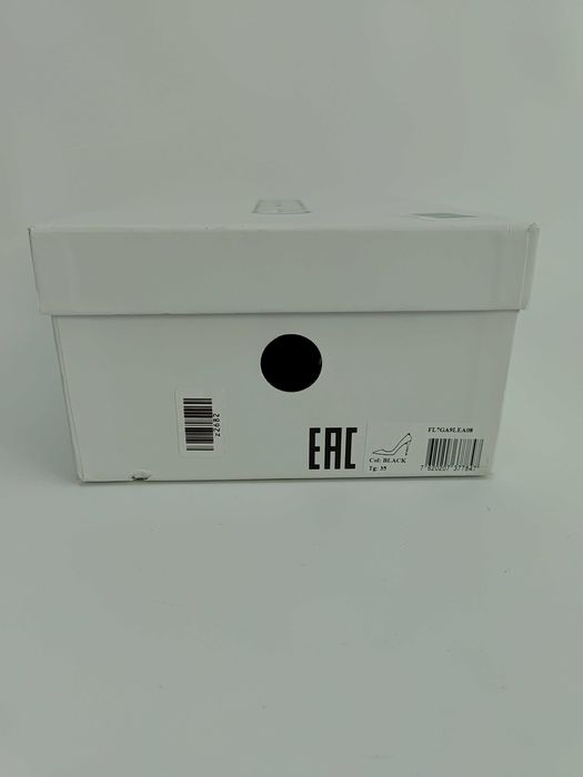 Buty Szpilki  Guess Gavi 9 FL7GA9 LEA08 Czarny  rozmiar 35