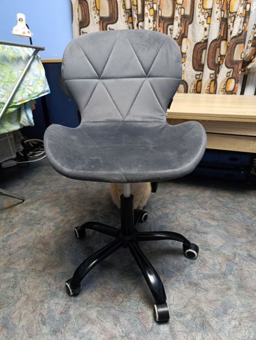 Продам офисное кресло