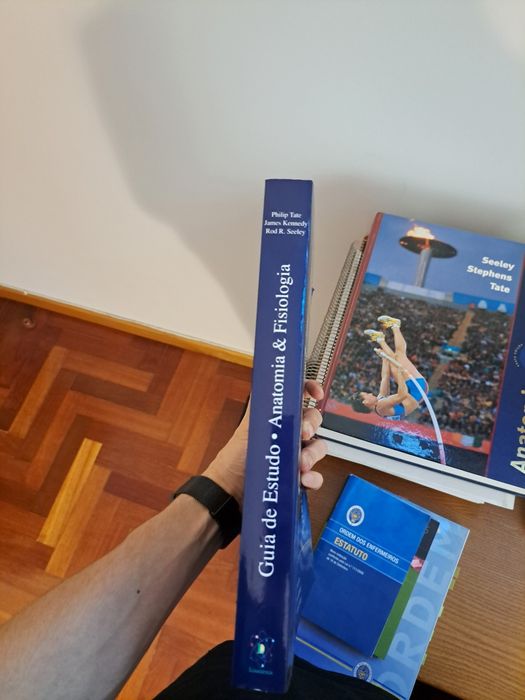 Livro Anatomia e Fisiologia Seeley 6°edição + Guia de estudos