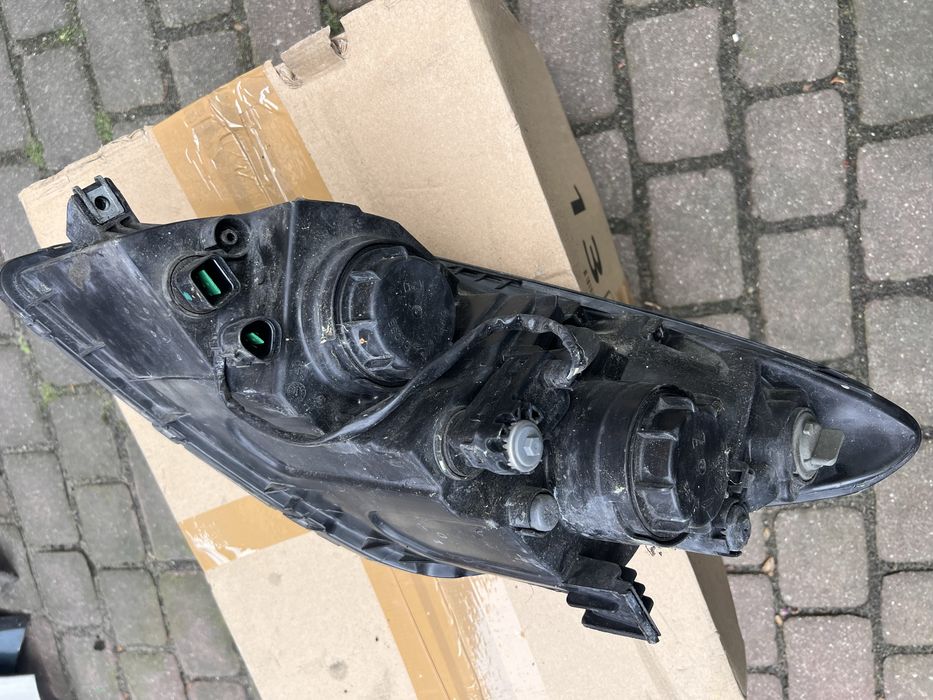 Hyundai i30 reflektor lampa