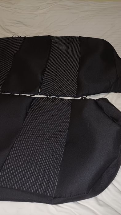 Автомобільні чохли  універсальні