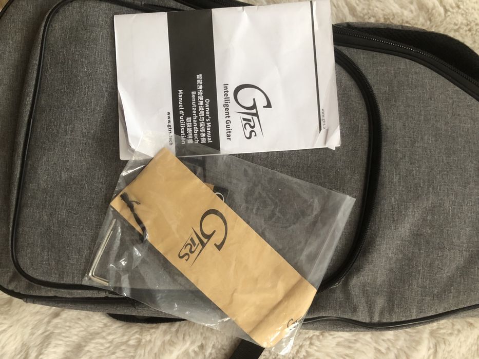 Mooer GTRS S800 - kolor Sonic Blue - inteligentna e-gitara