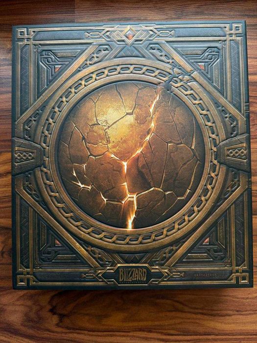 World of Warcraft коробка War Within с немецким артбуком без статуи