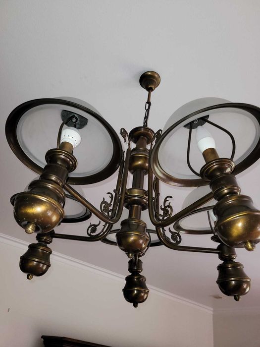 Candeeiro em metal e vidro para 5 lâmpadas