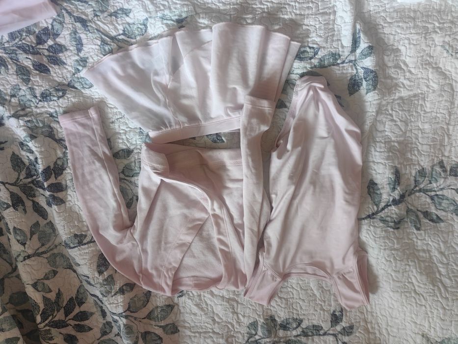 Strój baletowy (dwa komplety) 4-5 lat