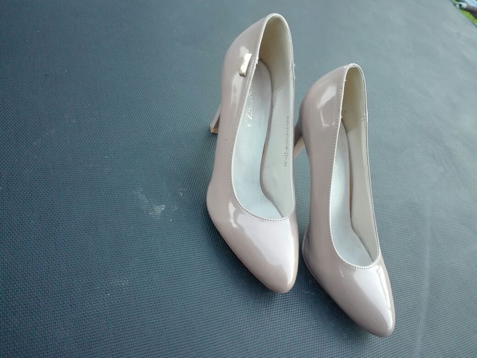 Śliczne buty roz. 39 !!!