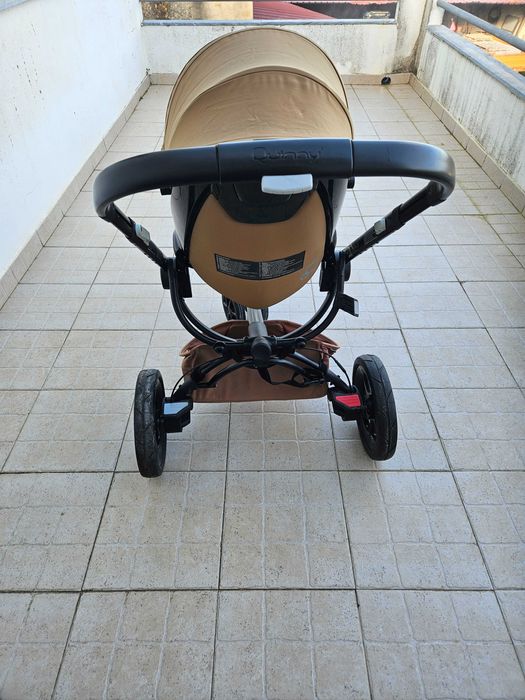 Carrinho Quinny Moodd com Alcofa