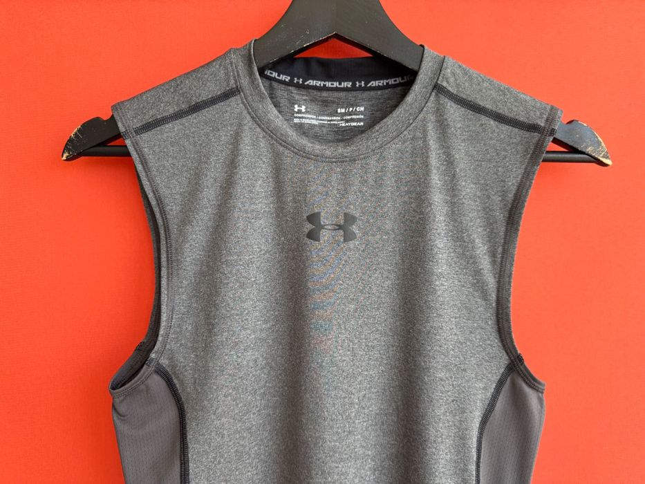 UNDER ARMOUR COMPRESSION Оригінал чоловіча спортивна майка футболка безрукавка розмір S