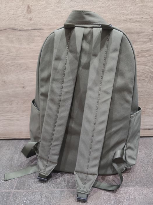 Plecak miejski turystyczny Outhorn (marka 4F) 25L na laptopa khaki