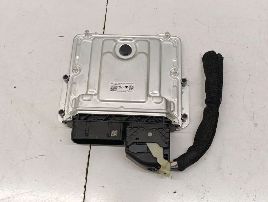 jednostka sterująca silnikiem benzynowym Opel Corsa F 2024 9861644780