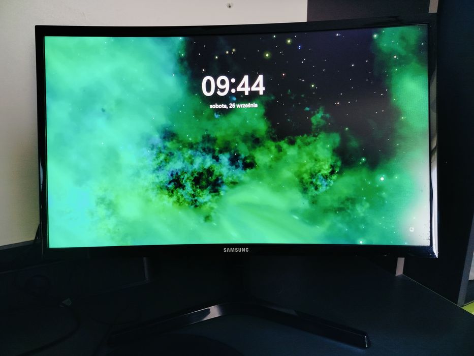 Monitor Samsung zakrzywiony