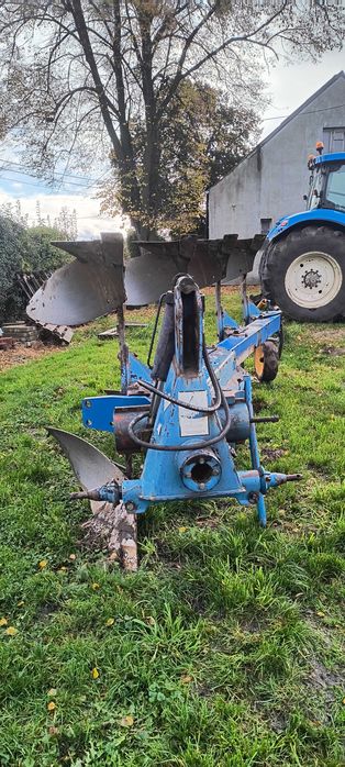 Pług 4 skibowy obrotowy Overum