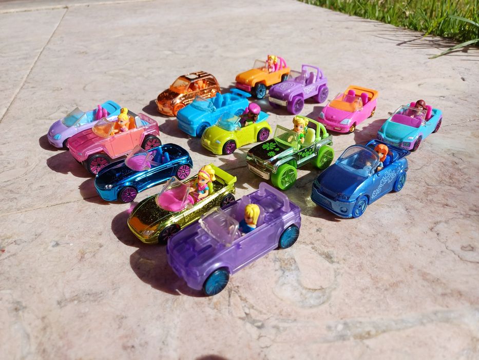 Polly Pocket™ Polly Wheels™ Race to the Mall™ Playset