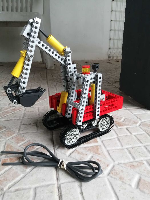 Escavadora lego 8851 vintage